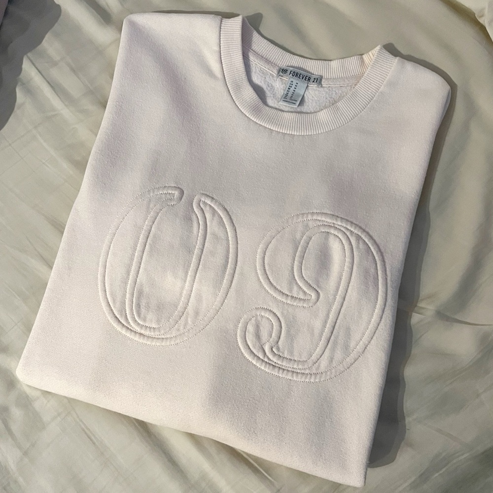 F21 Active - Ballet Pink Crew Neck Sweatshirt with Embroidery | Women’s Medium